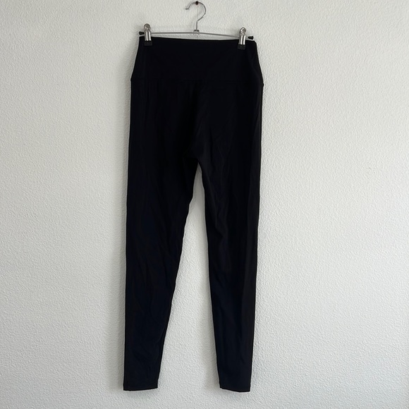 Lezat Black Leggings - Picture 1 of 3